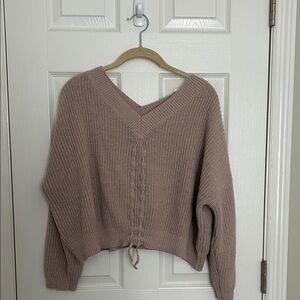 Elegant V-Neck Sweater in Soft Mauve